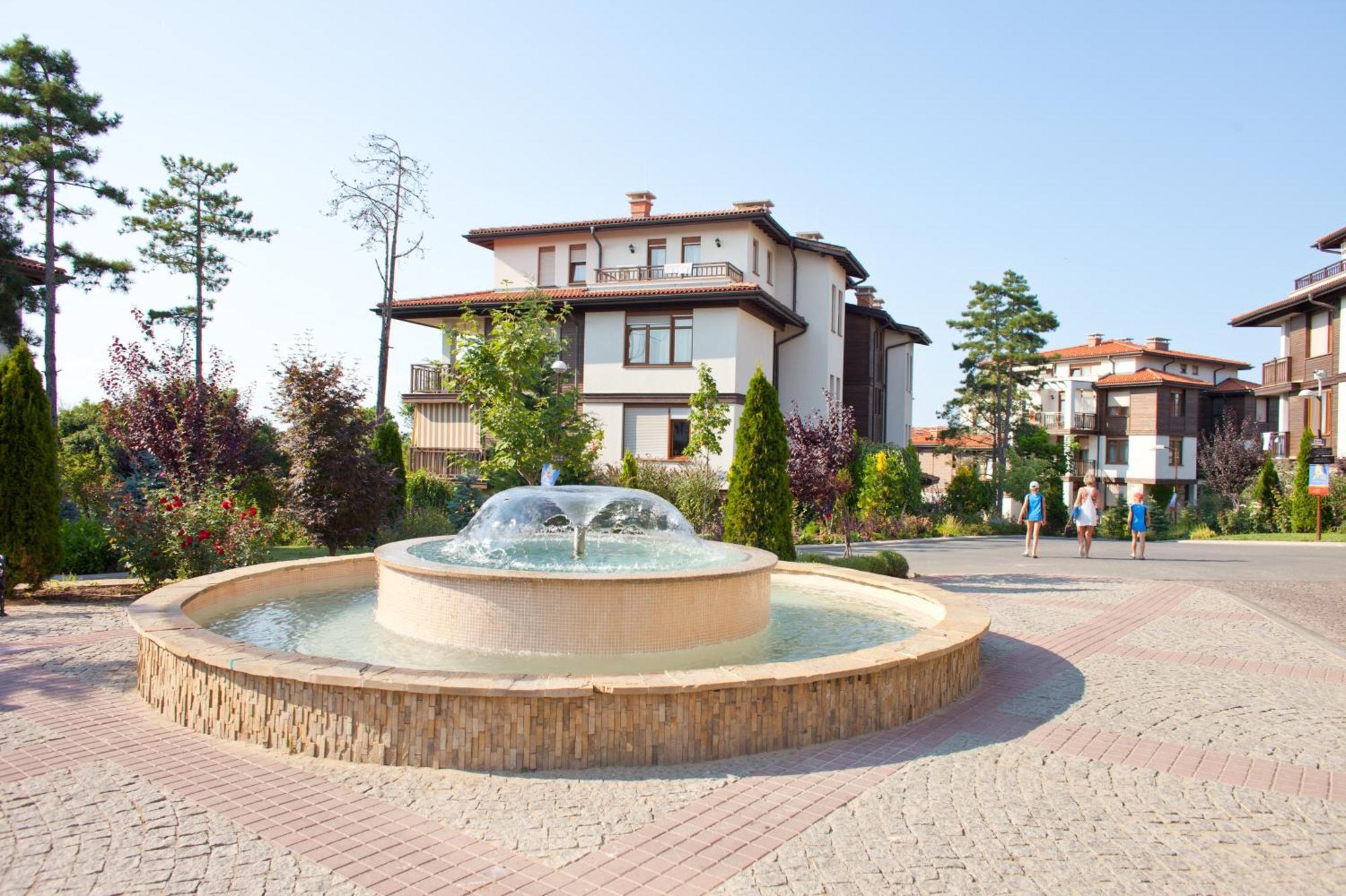 Santa Marina Holiday Village Sozopol Exterior photo